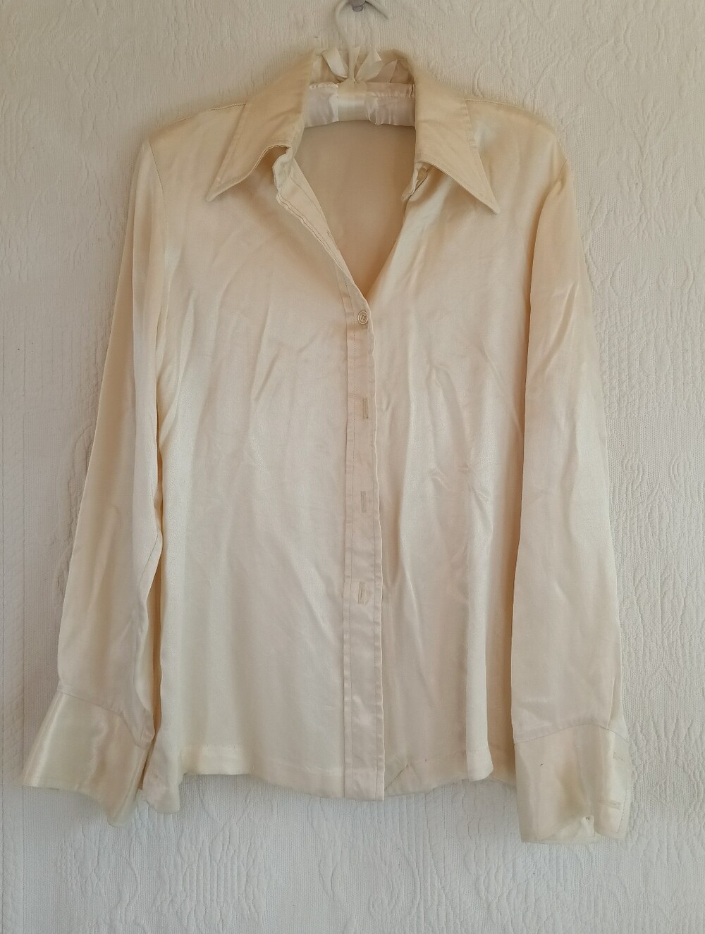 vintage cream silky satin button-down blouse classic pointed Dagger collar 70s - Picture 12 of 12